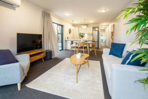 Luxurious Christchurch Suite - Single Level 2 bed